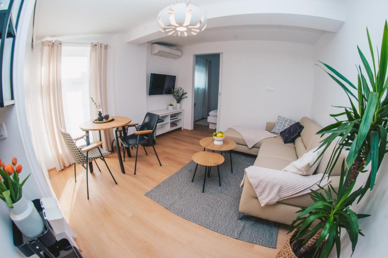 Na Apartments ماريبور المظهر الخارجي الصورة