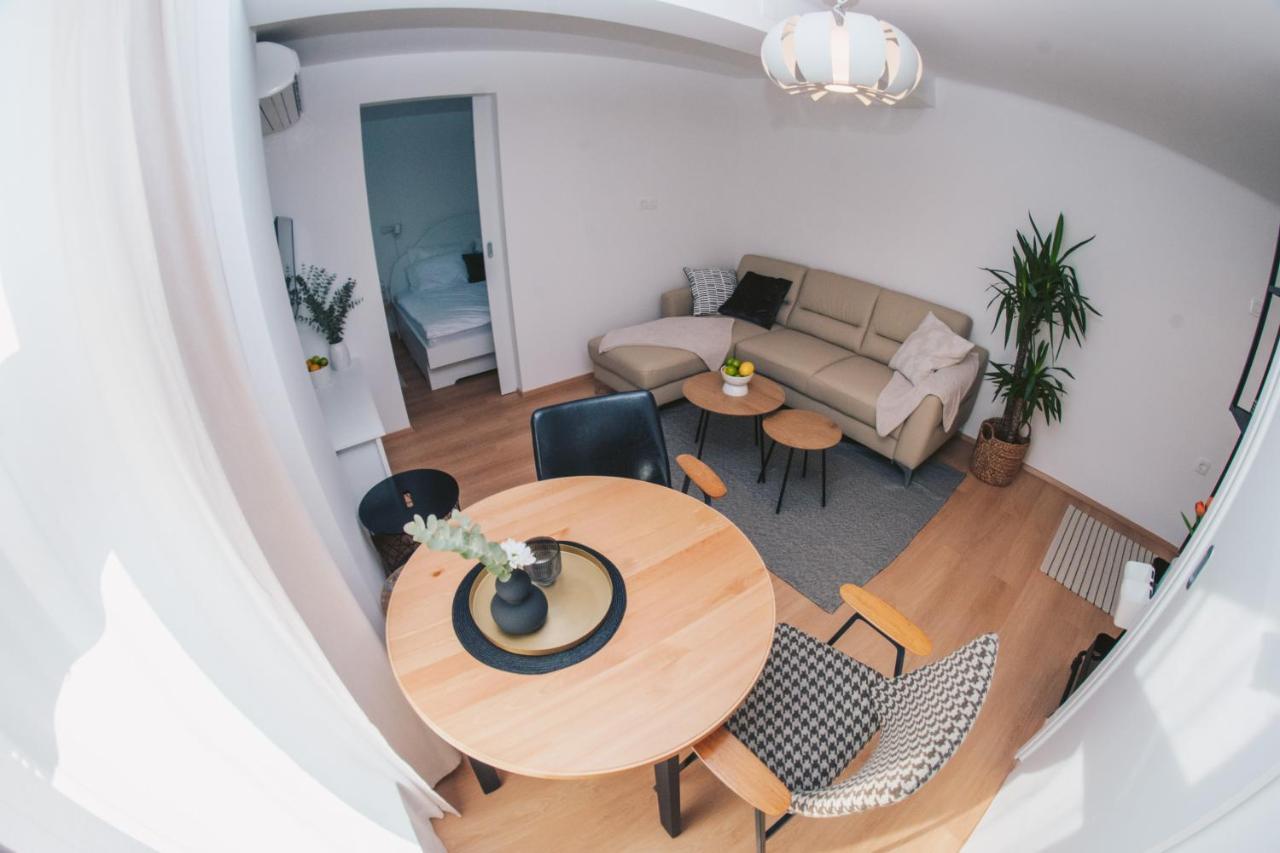 Na Apartments ماريبور المظهر الخارجي الصورة